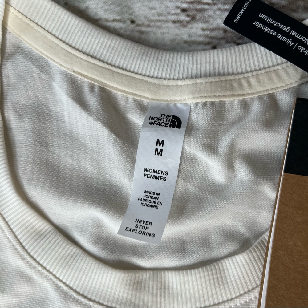 NWT The North Face Dawndream Tank Top Size M - Picture 2 of 6